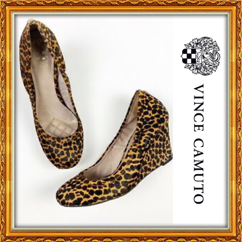 EUC | Vince Camuto Animal Hair Wedges!!